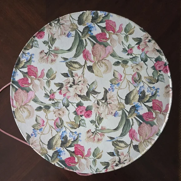 Vintage Round Hat Box - Picture 7 of 15